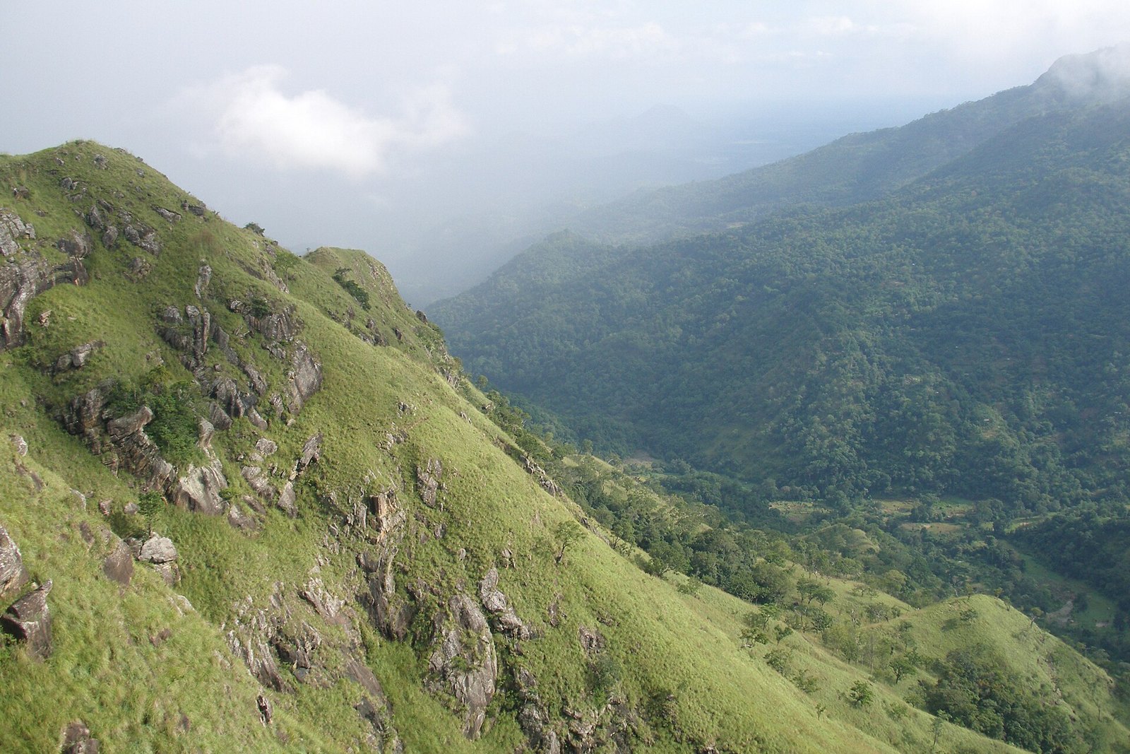 Элла: Ella Gap (Valley), Sri Lanka