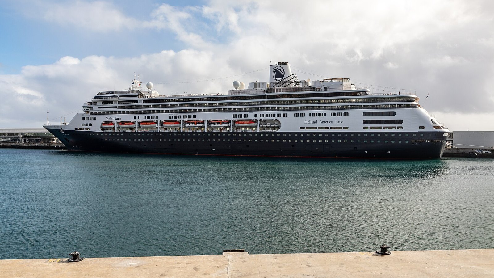 Мадейра: Funchal (Madeira, Portugal), Porto do Funchal -- 2025 -- 1308