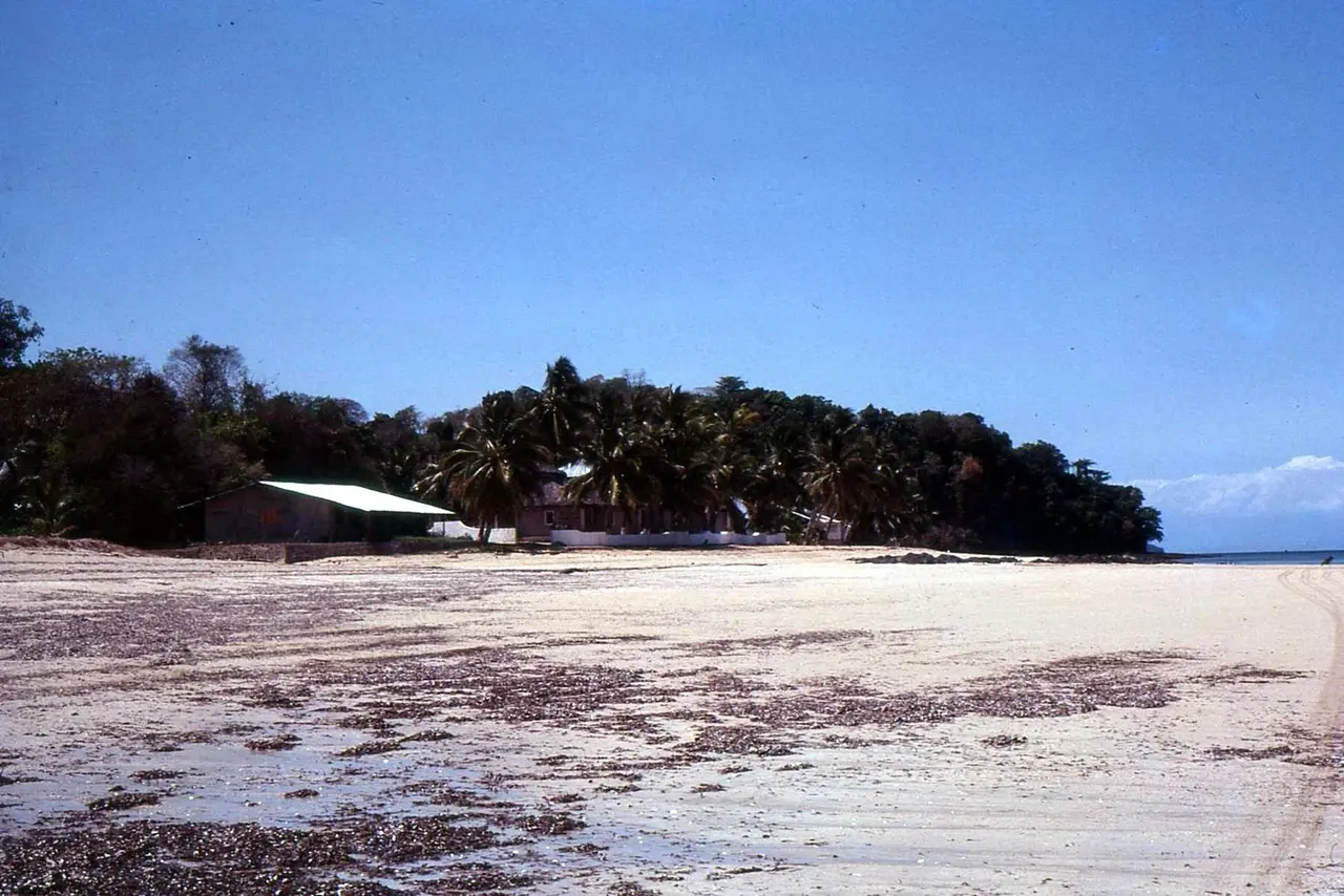 Нуси-Бе: Nosy Be beach (3186856441)