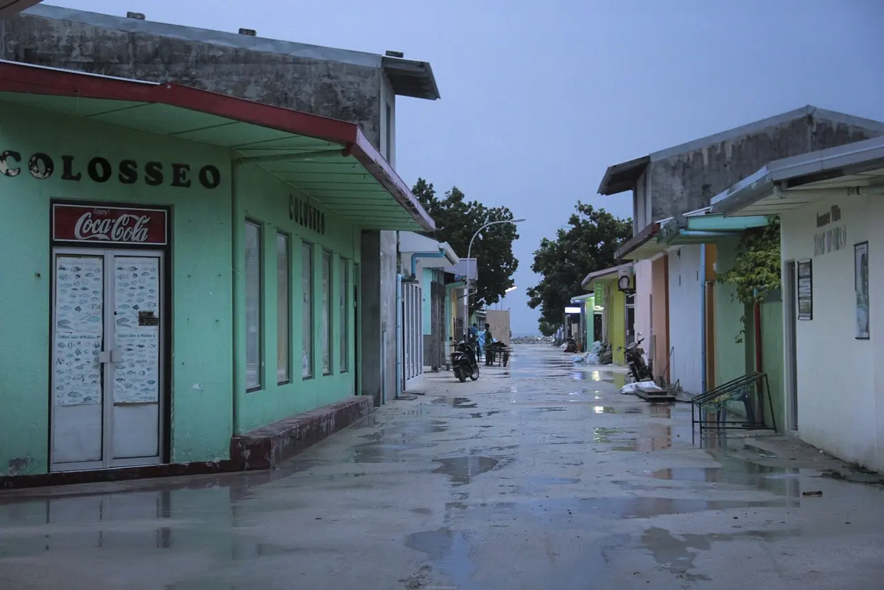 Маафуши: Buiobuione Maafushi Town