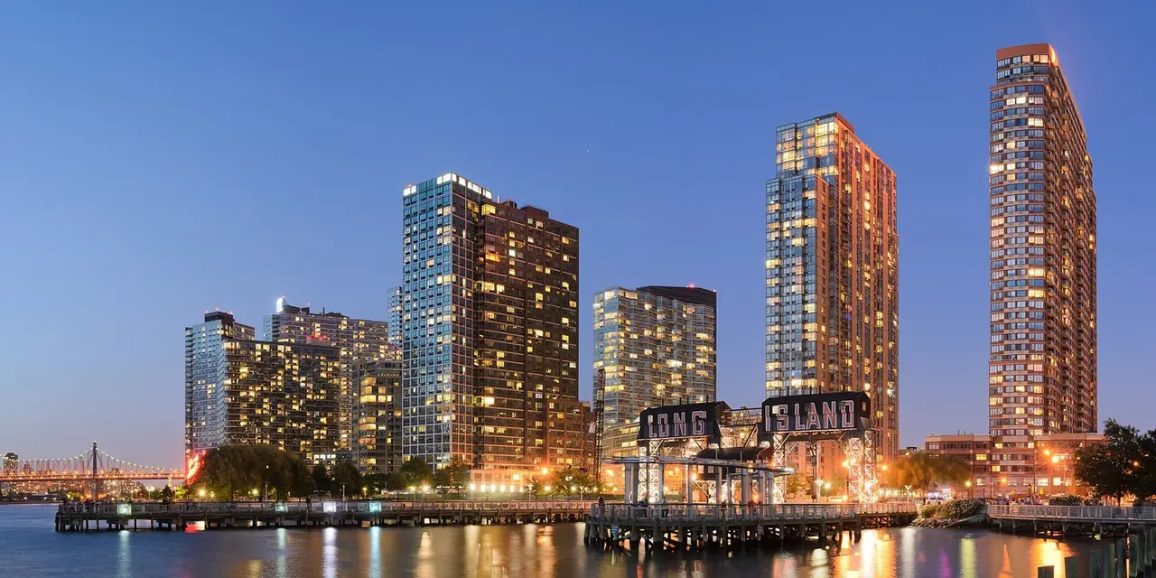 Нью-Йорк: Long Island City New York May 2015 panorama 3